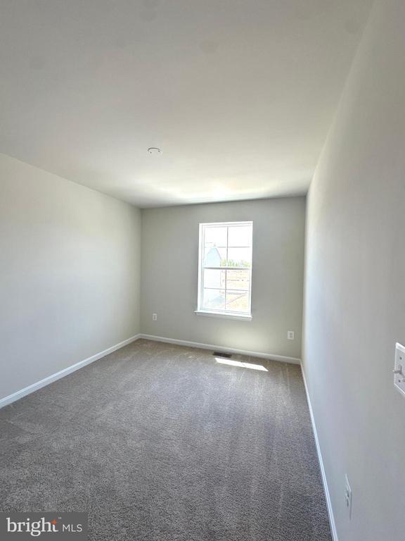 Building Photo - 439 Seeback Dr