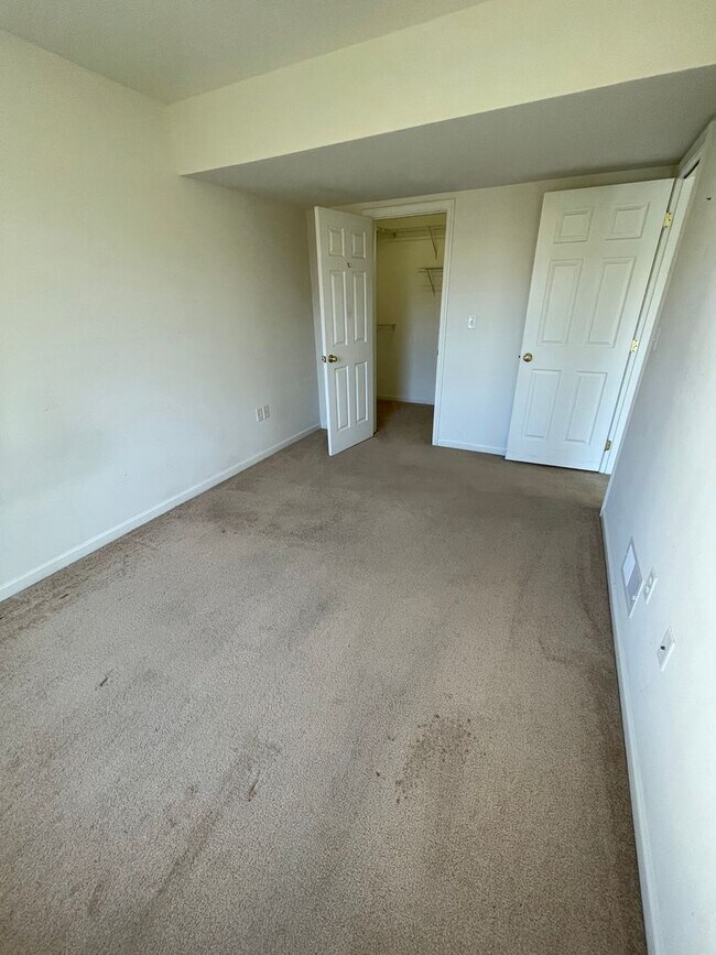 Building Photo - 3 Bed 2 Bath Townhouse in Mountville!