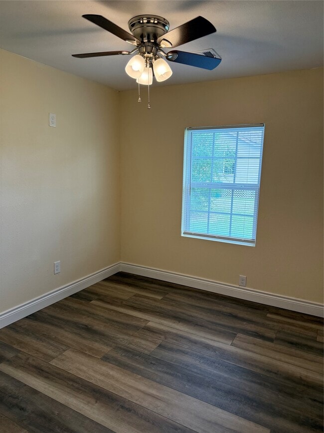Building Photo - 2623 Morning Glory Dr