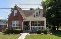Building Photo - 117 Shannon Ave