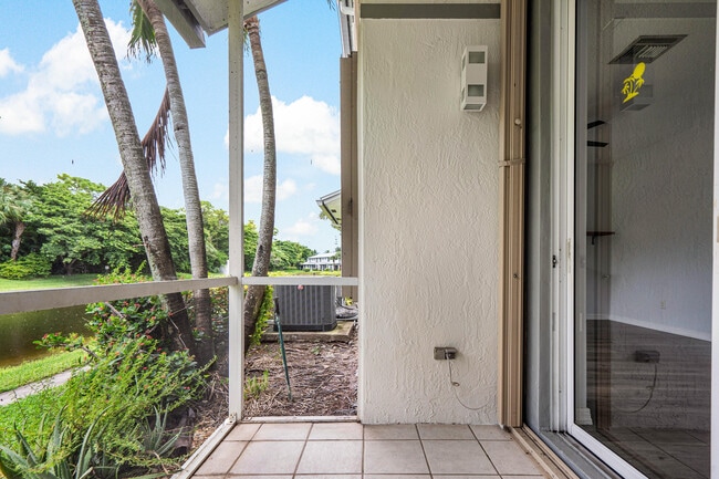 Building Photo - 152 Coconut Key Ln