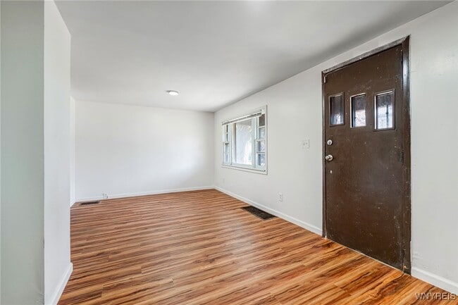 Building Photo - 20 Wood Ave