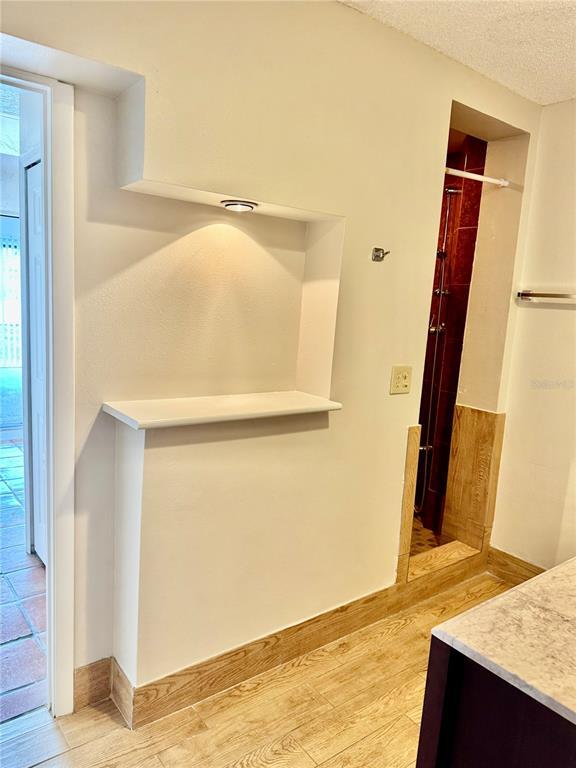 Building Photo - 633 Desoto Dr