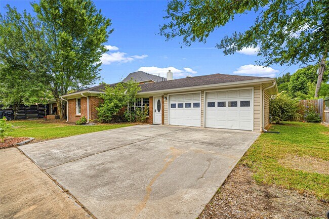 Building Photo - 4002 Merrick St