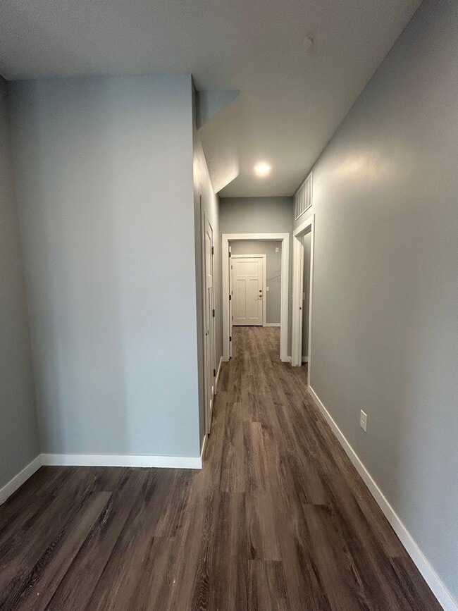 Building Photo - Mile High Investments (2724 Silver St.)