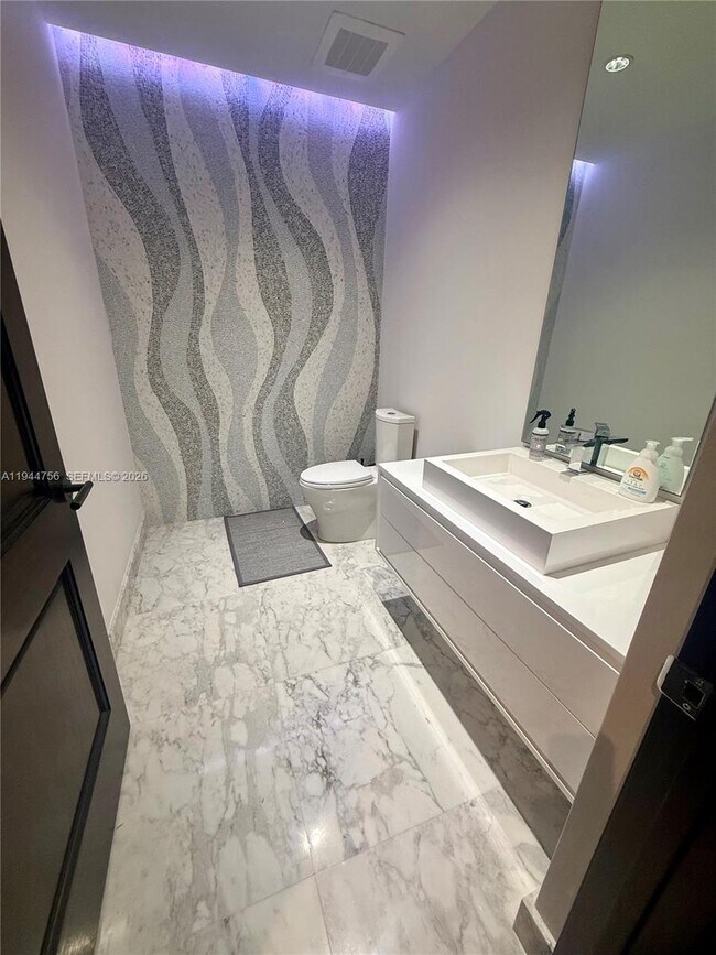 Building Photo - 3300 NE 188th St