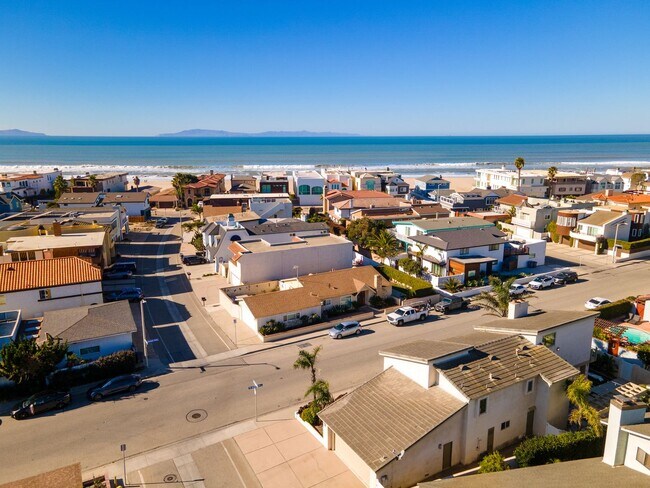 Building Photo - Mandalay Shores Beach| Home on Mandalay Be...