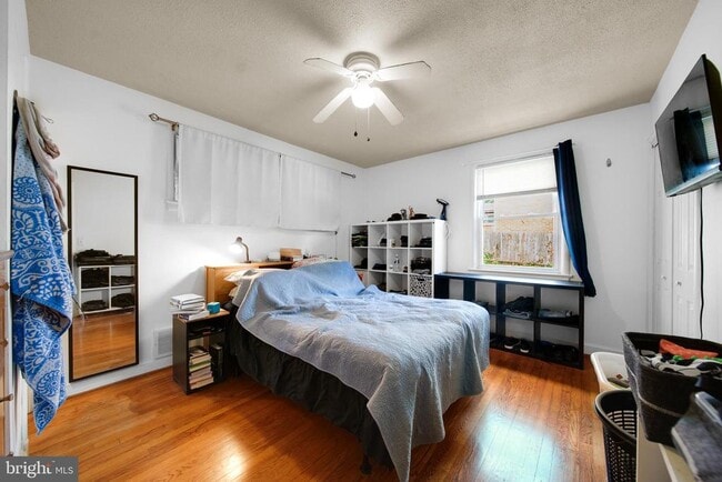 Building Photo - 10502 Glenhaven Dr