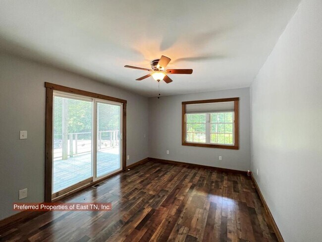 Building Photo - 709 Brown Mountain Rd