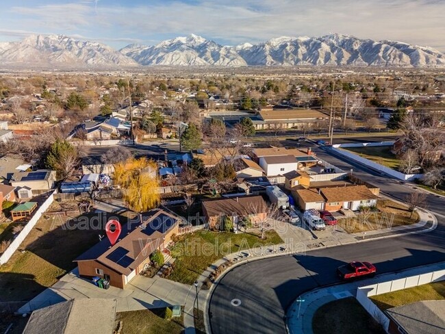 Building Photo - 2730 W 7460 S