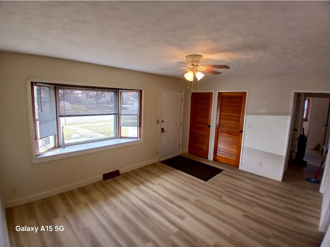 Building Photo - 304 Marshall St