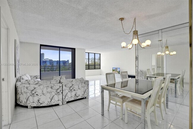 Building Photo - 500 Three Islands Boulevard