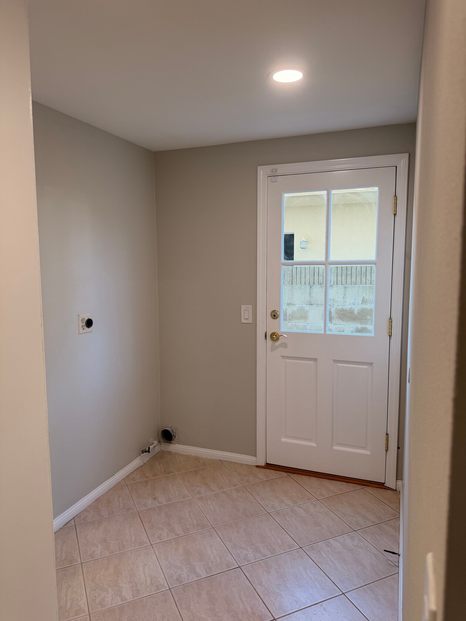 Building Photo - 15782 Butterfield St