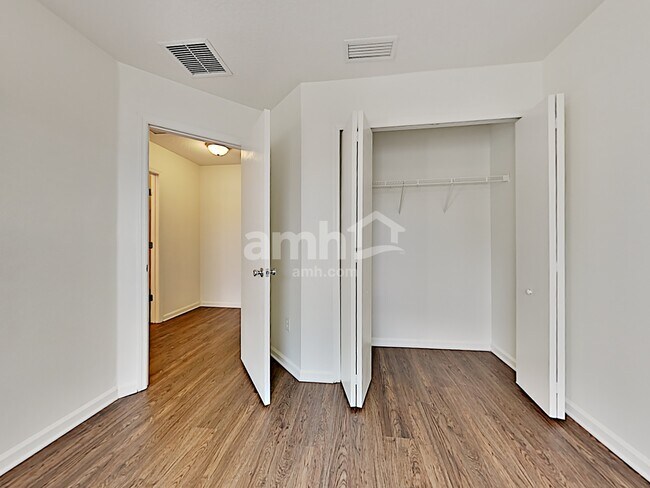 Building Photo - 1224 Nochaway Dr