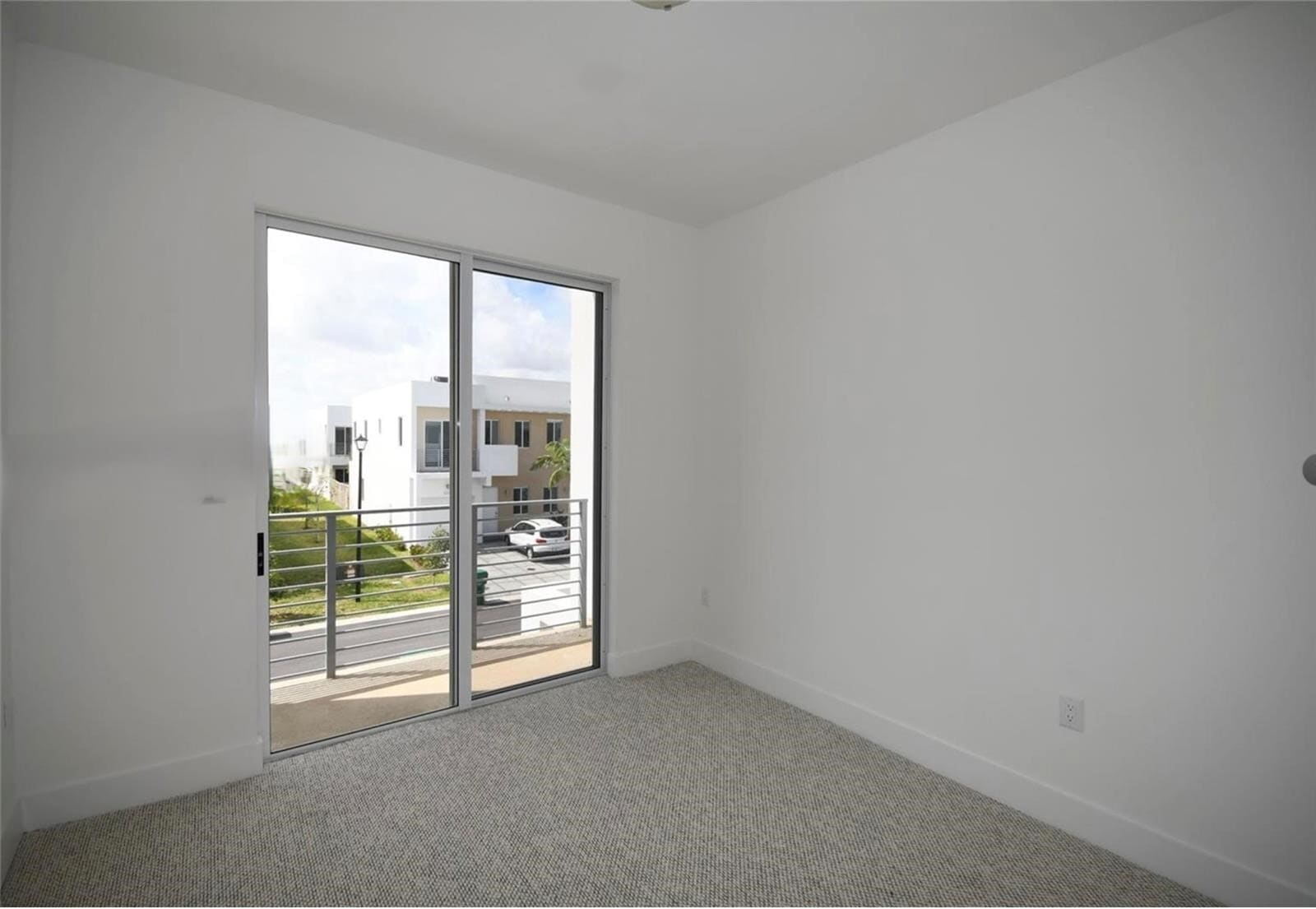 Building Photo - 10259 NW 72nd Ter