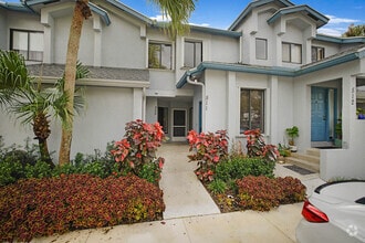 Building Photo - 505 Harbour Pointe Way