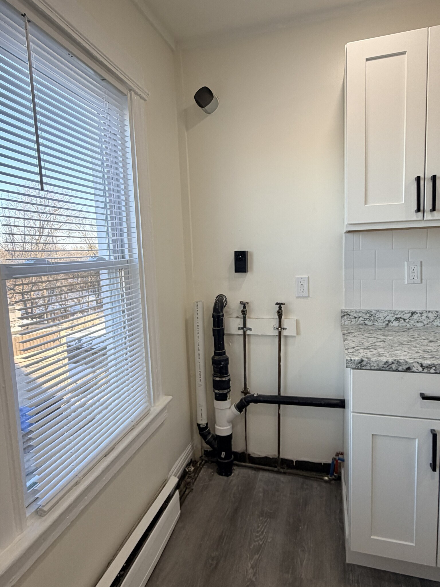 Kitchen - 574 W Main St