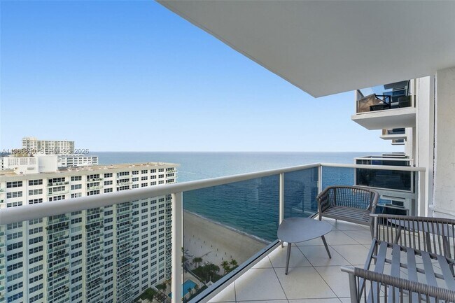 Building Photo - 3500 Galt Ocean Dr