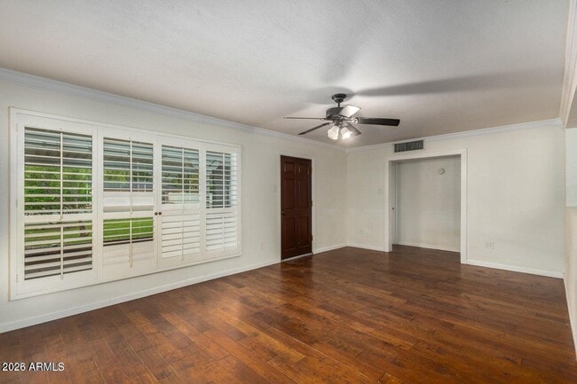 Building Photo - 7340 N 7th Ave