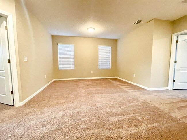 Building Photo - 27023 Juniper Bay Dr