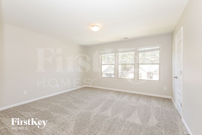 Building Photo - 3527 Lebella Ln