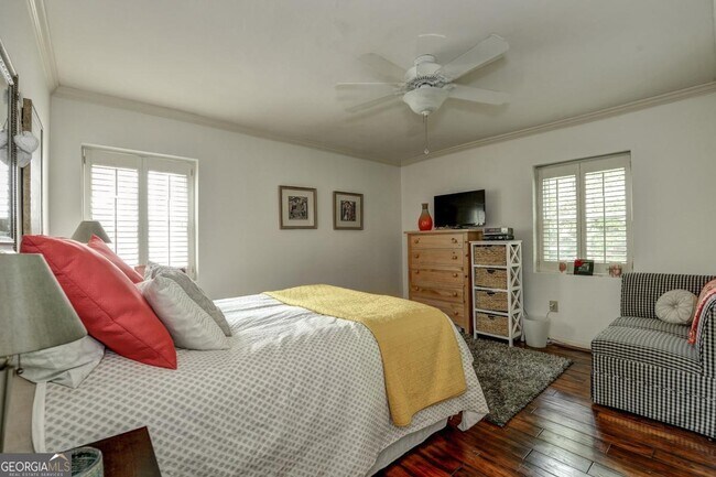 Building Photo - 282 Ardmore Cir NW