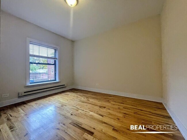 Building Photo - 1 bedroom in EVANSTON IL 60202
