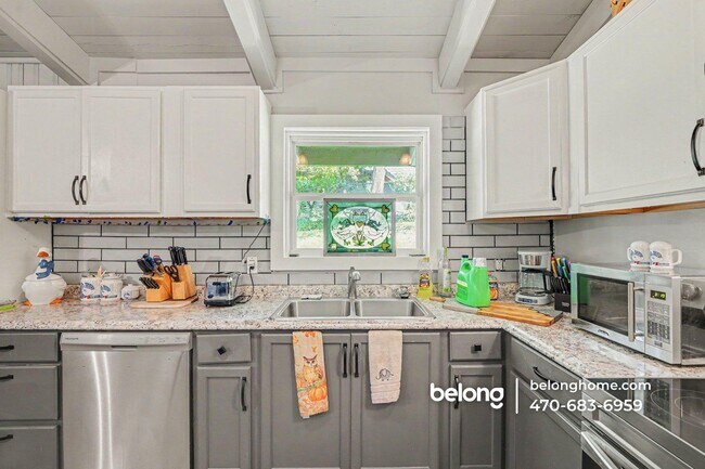 Building Photo - 480 Yancey Cir