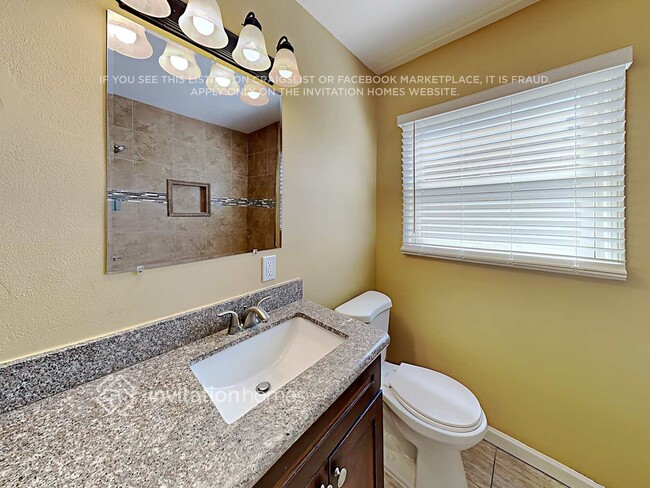 Building Photo - 10958 Choisser St