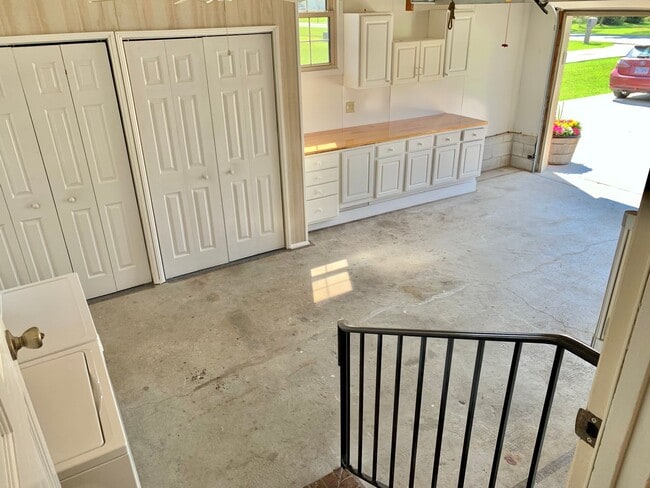Building Photo - Charming Updated Home, Quiet Street Near Base, Fenced Yard!