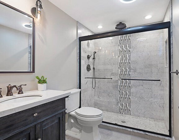 Building Photo - 68 Edward St