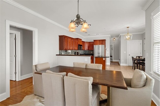 Building Photo - 372 Clifford Ave NE