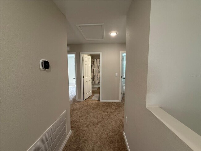 Building Photo - 3464 Dahlia Dr