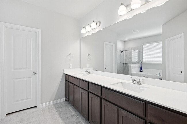 Building Photo - 808 Feather Edge Dr