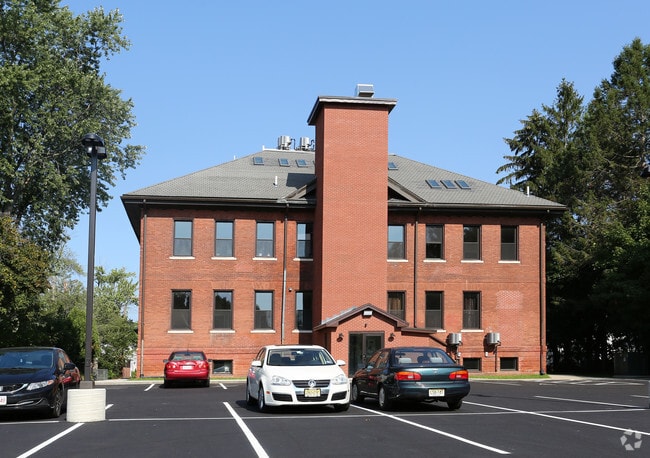 Building Photo - Parsons Place