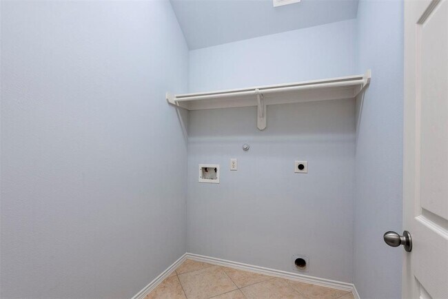 Building Photo - 28223 Sweet Oak Ln