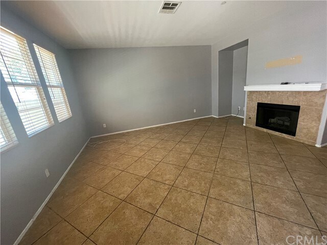 Building Photo - 35960 Lindstrand Ave