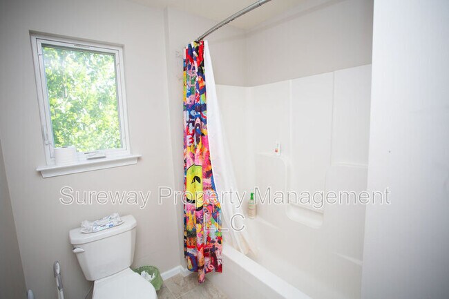 Building Photo - 6 Regency Ct