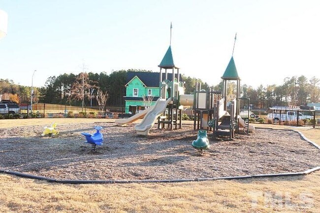 Building Photo - 428 Morgan Ridge Rd