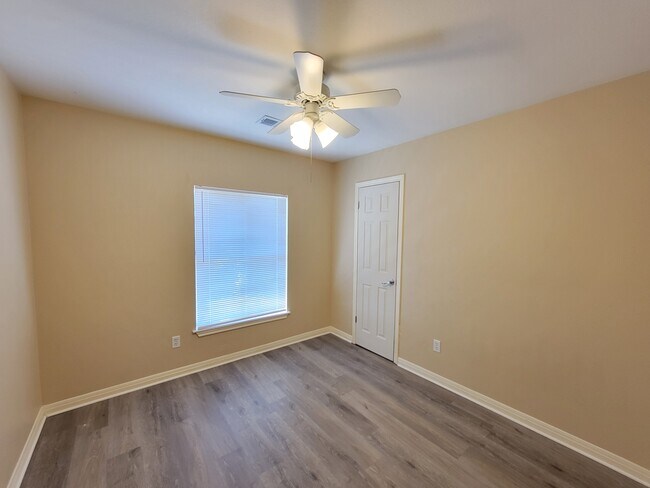 Building Photo - 7519 Redman Pass