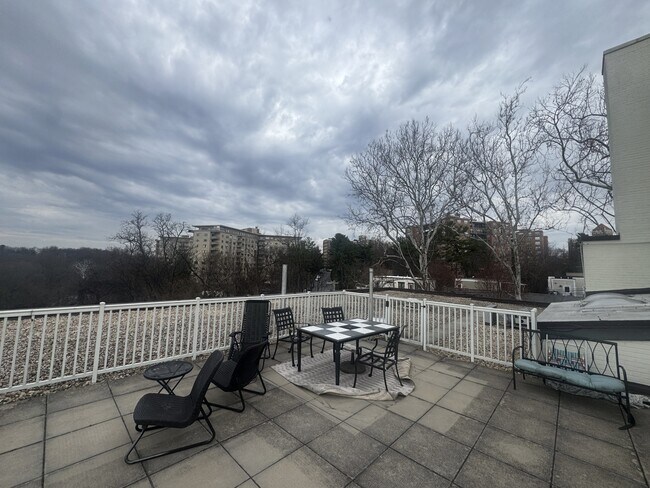 Building Photo - 3901 Tunlaw Rd NW