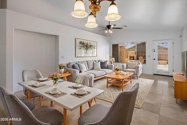 Building Photo - 10307 E Caribbean Ln