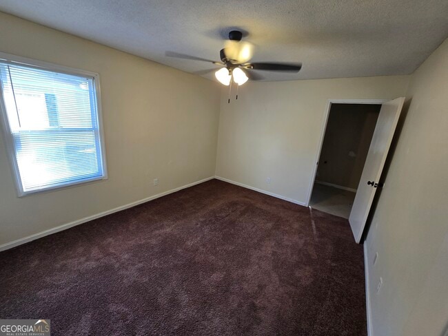 Building Photo - 412 S Ashley St