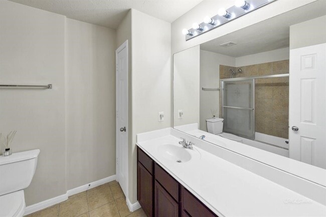 Building Photo - 19454 Plantation Cove Ln