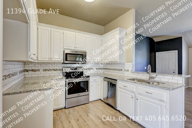 Building Photo - 11394 Glade Ave