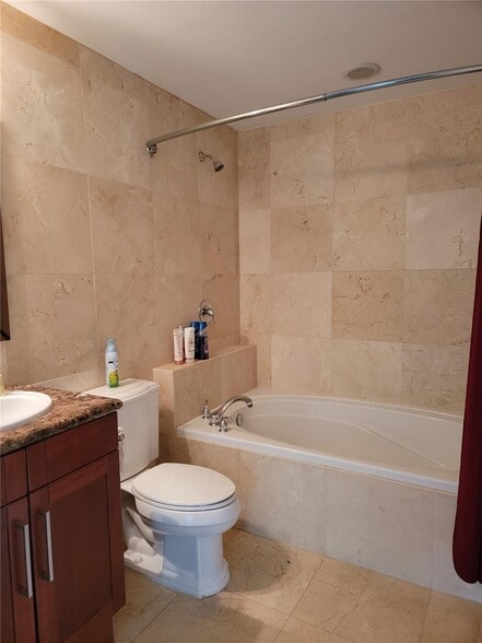 Building Photo - 486 SW 5th St