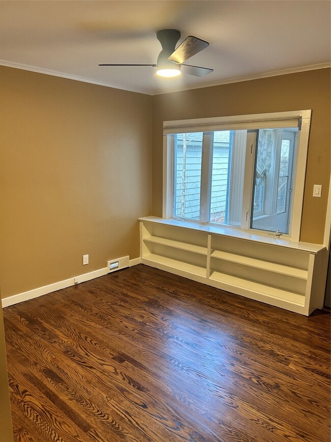 Building Photo - 74 Matthews St