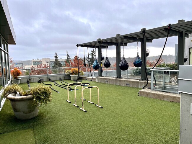 Building Photo - 11011 NE 9th St