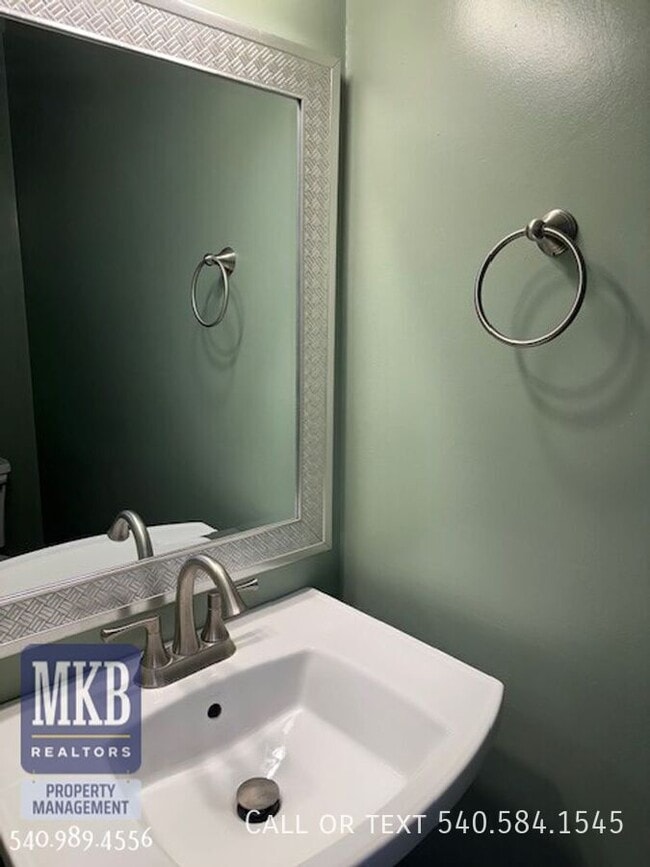 Building Photo - 6564 Monet Dr