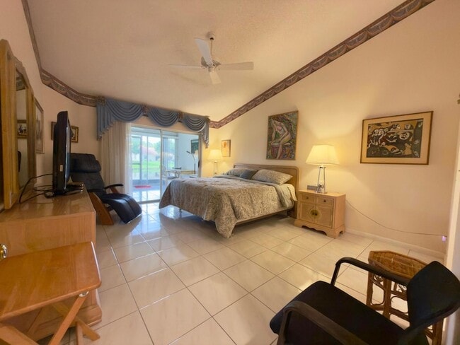 Building Photo - 7922 Sandy Pointe Dr